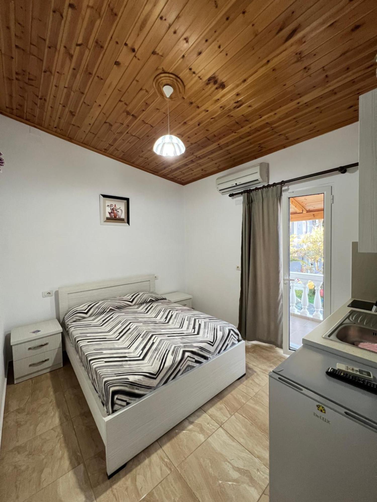 Golden Villa Ksamil Chambre photo